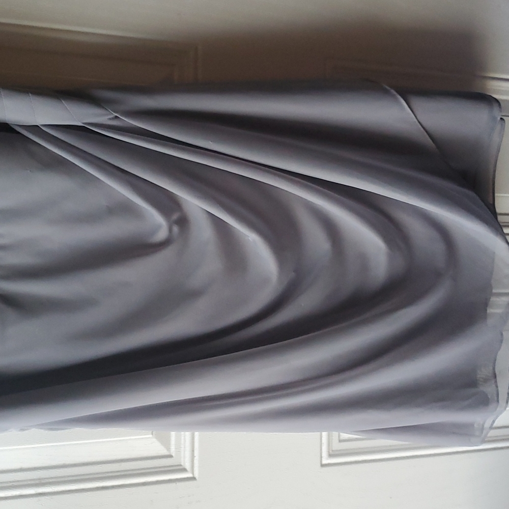 Dress - Picture 3 of 11